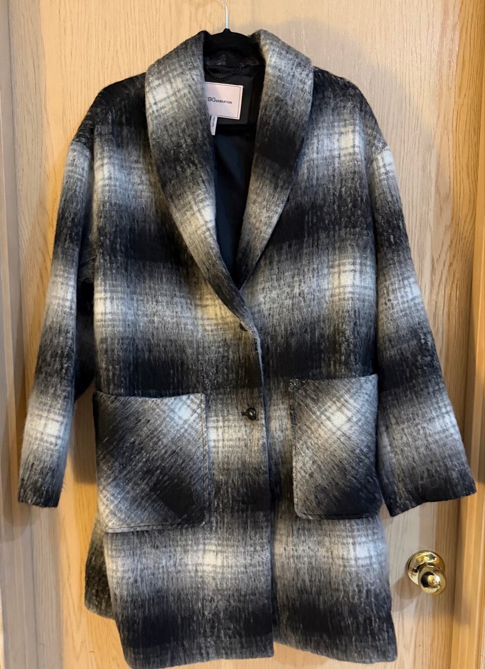BCBGeneration NWOT Large Black Gray Plaid Wool Blend Oversized Coat